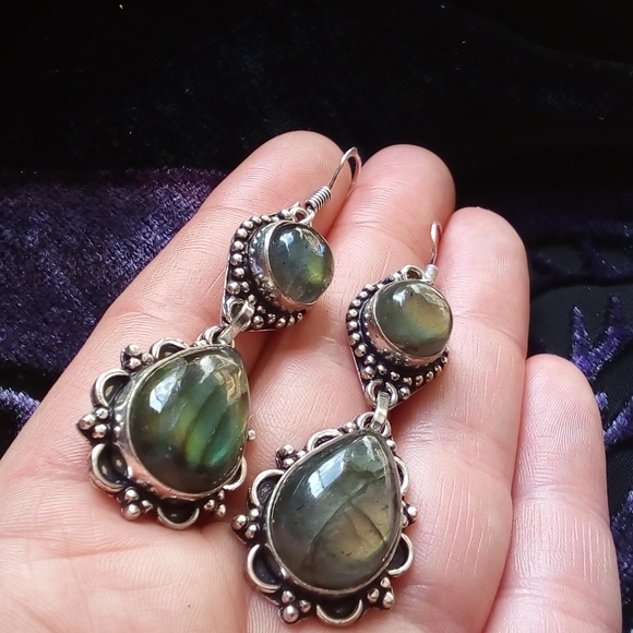 925 Silver + Labradorite Dangly Earrings - Picture 2 of 4